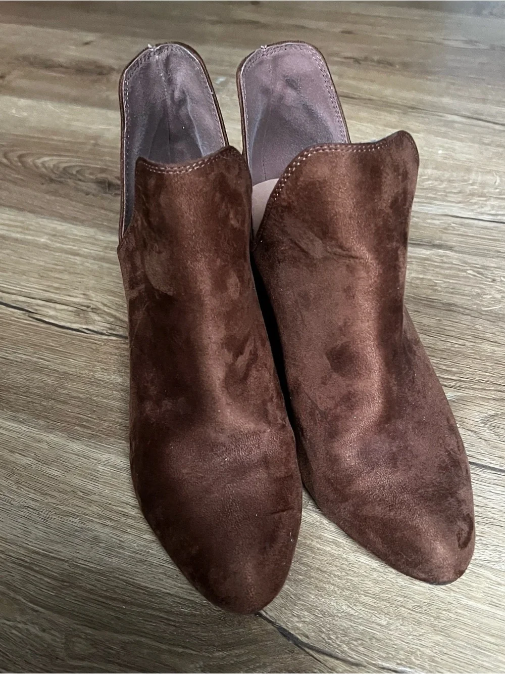 BAMBOO Brown Suede Pointed Toe Ankle Booties – Women’s Size 8